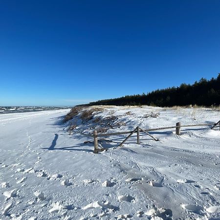 Morskie Domki Kopalino Caloroczne Лубятово Екстериор снимка